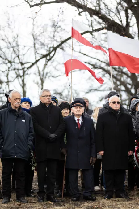 Gdańsk uczcił ofiary komunistycznego terroru – tablica przy ul. Kurkowej (FOTO: Roman Jocher/IPN)
