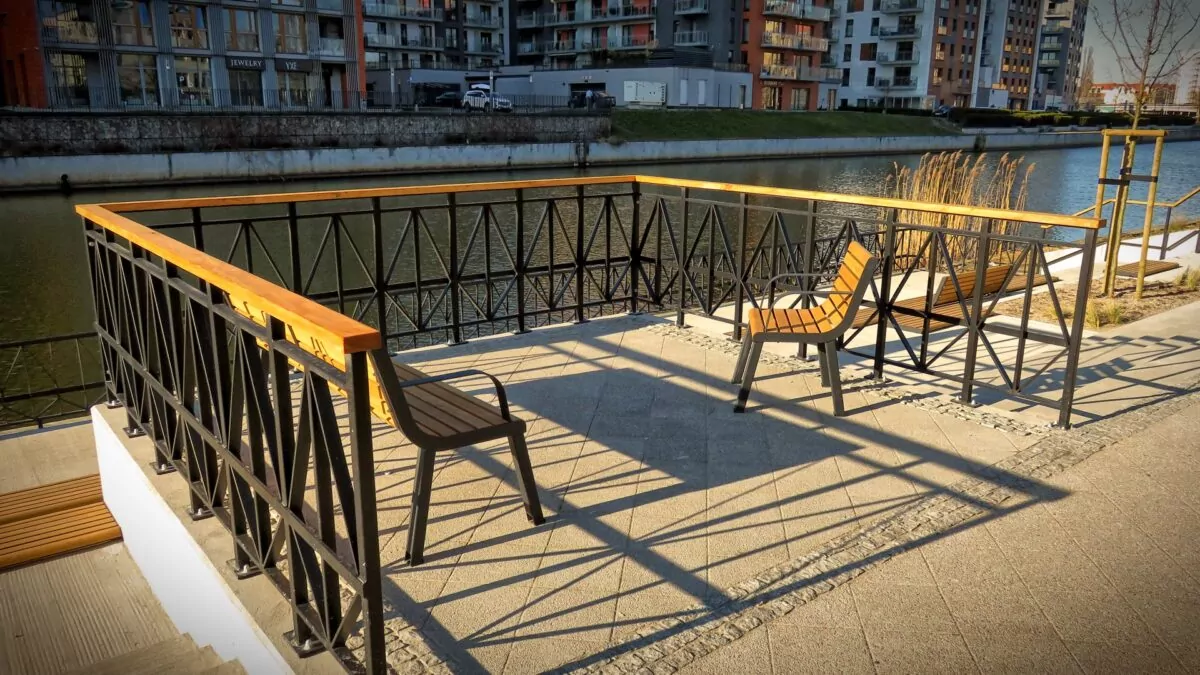 Ławki (FOTO: wbijamszpile.pl)