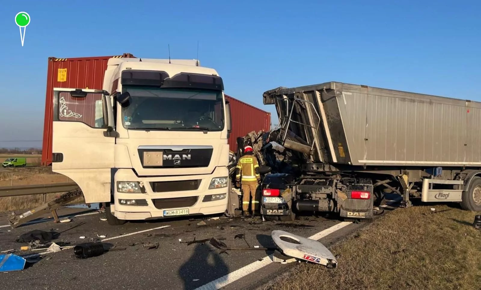 Dwa groźne wypadki na Pomorzu w godzinę (FOTO: PSP w Gdańsku)