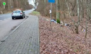 Kto za to płaci? Śmieci na drogach kosztują nas miliony (FOTO: GDDKiA)
