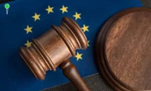 TSUE atakuje Polskę! Czy Trybunał Konstytucyjny ulegnie Brukseli? (FOTO: canva)