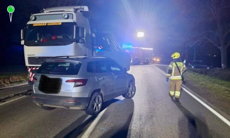 Droga krajowa nr 22 była zablokowana. Groźny wypadek koło Malborka (FOTO: PSP Malbork)