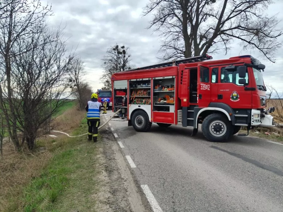 Płonąca ciężarówka zablokowała trasę pod Gdańskiem (FOTO: OSP KSRG Rościszewo/FB)