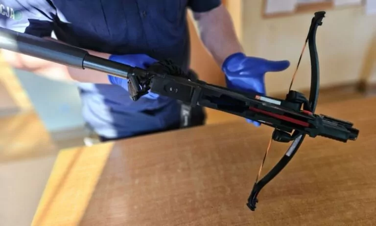 Bez pasów, ale z haszyszem i kuszą. Niewinna kontrola drogowa w Sopocie (FOTO: KMP Sopot)