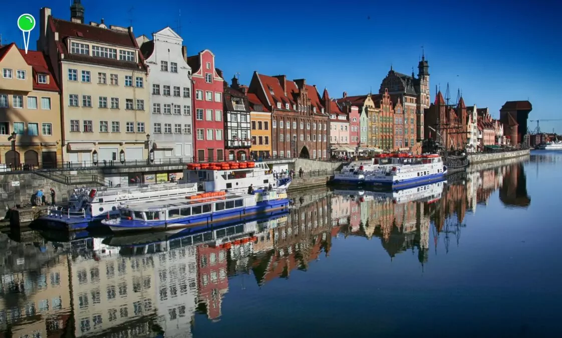 Czy żegluga wróci przed Zieloną Bramę w Gdańsku? Zdjęcie sprzed przebudowy (FOTO: canva)