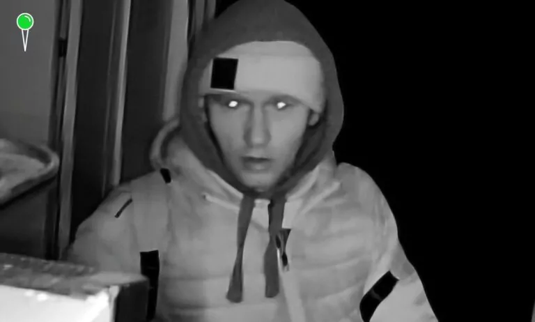 Spalił polskie flagi na Westerplatte. Policja publikuje jego wizerunek (FOTO; KMP Gdańsk)