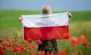 Symboliczne obchody Dnia Flagi i Dnia Polonii (FOTO: canva)