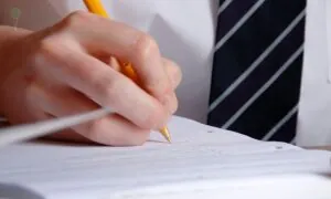 Matury 2025. 275 tys. młodych Polaków rozpoczyna egzaminy (FOTO: canva)
