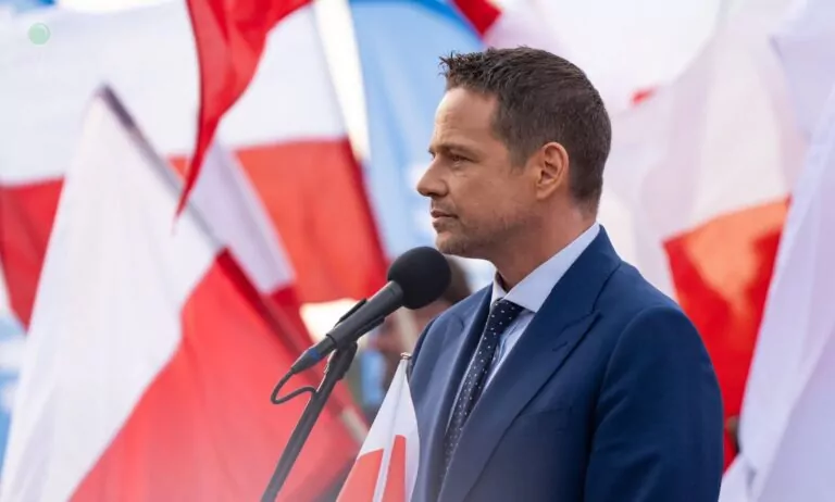 Trzaskowski w Sopocie: „Wszyscy mamy prawo do biało-czerwonej” (FOTO: Rafał Trzaskowski/FB)
