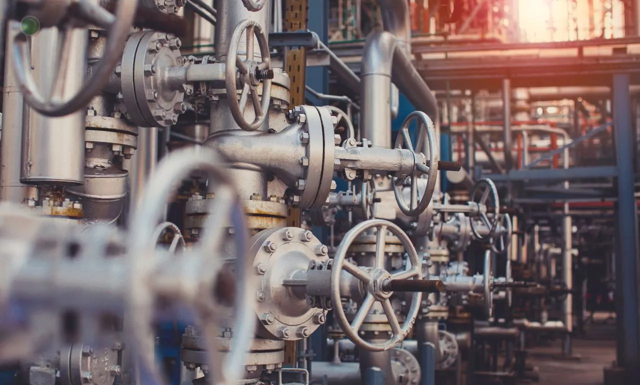 PERN wstrzymał na trzy godziny przesyłanie ropy (FOTO: canva)