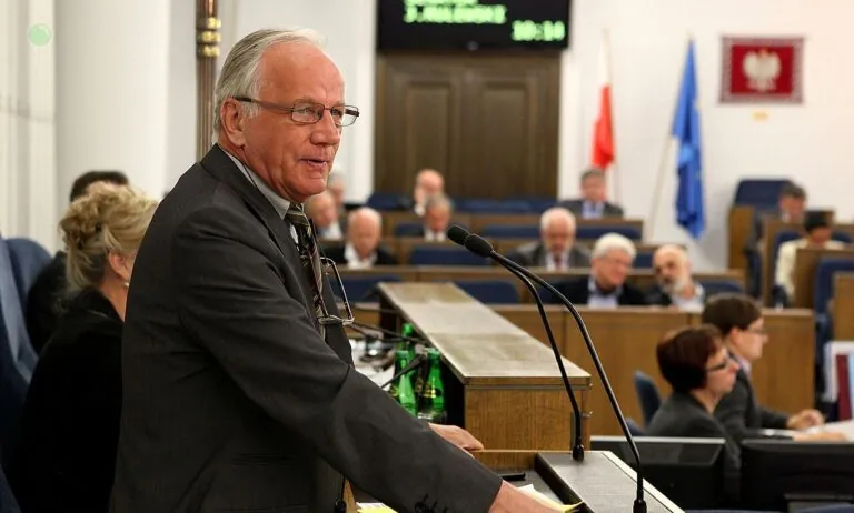 Jan Rulewski uniewinniony po 60 latach przez sąd wojskowy (FOTO: Kancelaria Senatu)