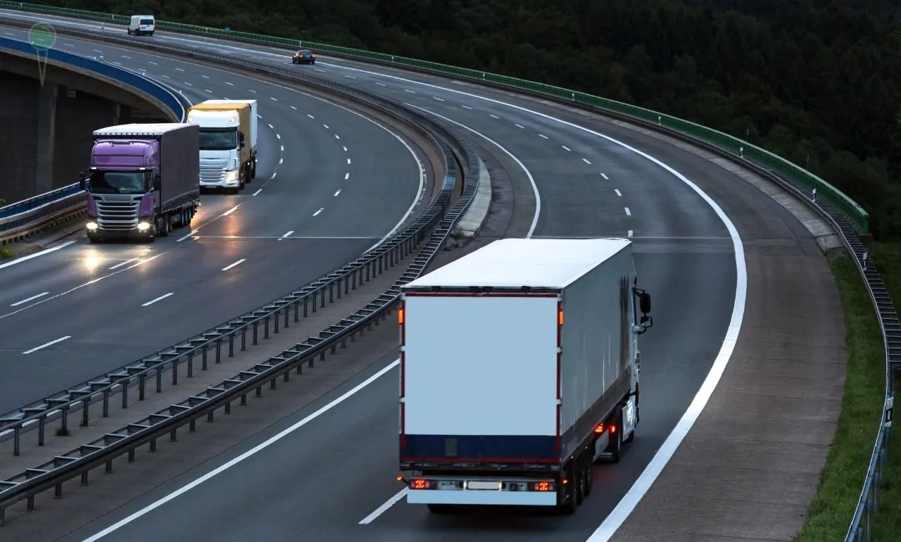 Gang kierowców tirów przemycał narkotyki przez Europę (FOTO: canva)