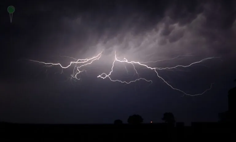IMGW ostrzega: wieczorem silne burze, a nawet grad (FOTO: canva)