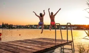 Coraz więcej Polaków rezygnuje z wakacji. Powód? Nie tylko pieniądze (FOTO: canva)