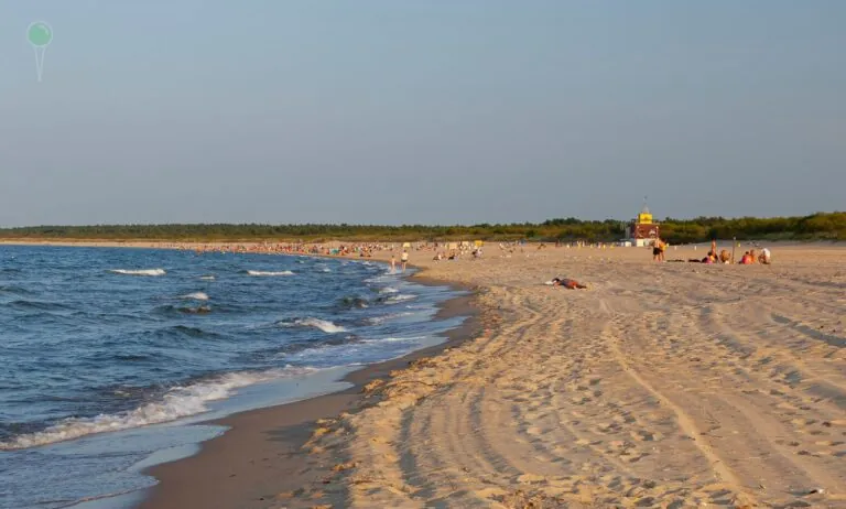 Wakacje 2025 w Gdańsku. Kąpieliska już gotowe (FOTO: canva)