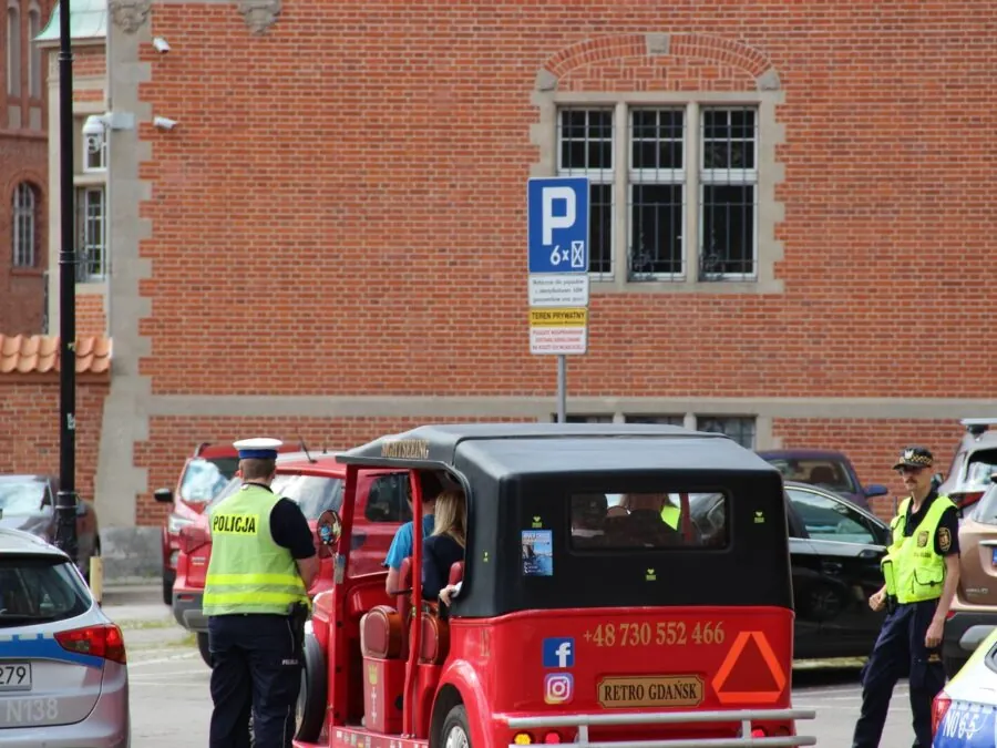 Gdańsk rozprawia się z meleksami. Mandaty i sprawy w sądzie (FOTO: KMP Gdańsk)