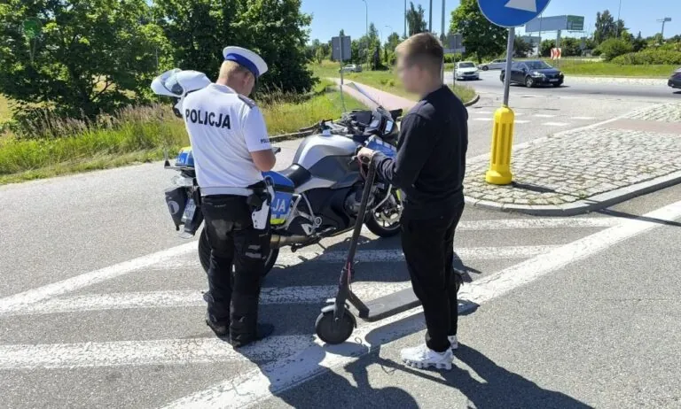 Pijani, za szybcy, bez uprawnień – pomorscy piraci na hulajnogach (FOTO: KWP Gdańsk)