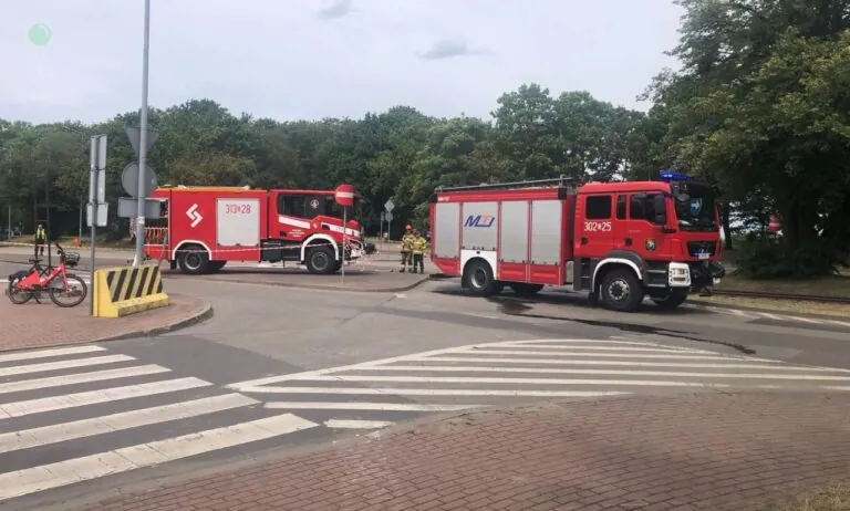 Uszkodzenie gazociągu w Gdańsku. Ewakuacja 200 osób (FOTO: PSP Gdańsk)