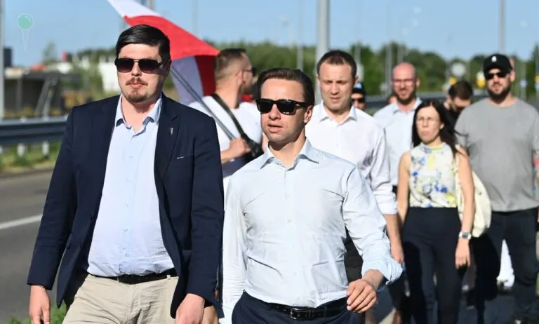 Pikieta przeciw imigracji w Pruszczu Gdańskim (FOTO: Krzysztof Bosak/X)