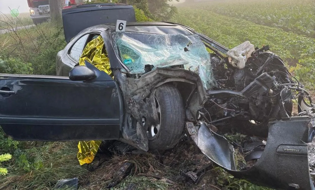 Tragedie młodych kierowców na Pomorzu. Wypadki dzień po dniu (FOTO: KPP Malbork)