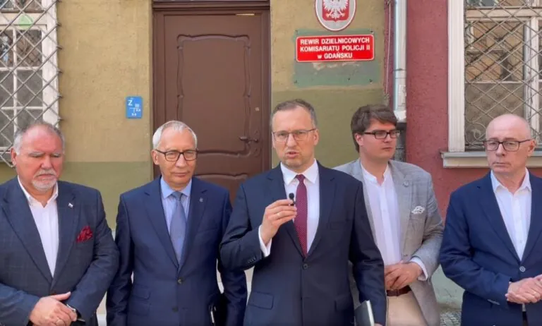 Nowy komisariat w Gdańsku to „pijar”, a nie pomoc? (FOTO: mat. Aleksander Jankowski/X)