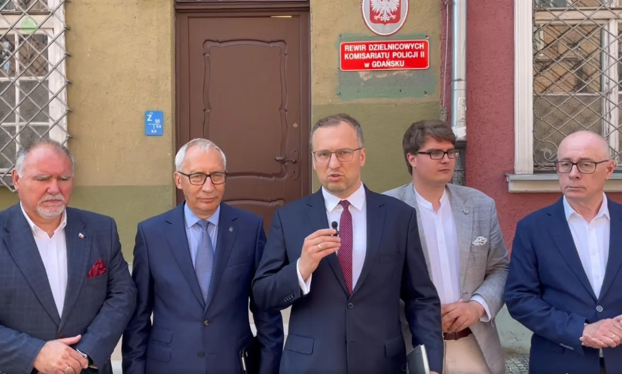 Nowy komisariat w Gdańsku to „pijar”, a nie pomoc? (FOTO: mat. Aleksander Jankowski/X)