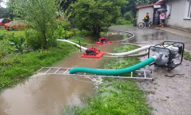 Strażacy na Pomorzu w akcji. 469 interwencji przez niż Karlheinz (FOTO: Straż Pożarna Gdańsk)