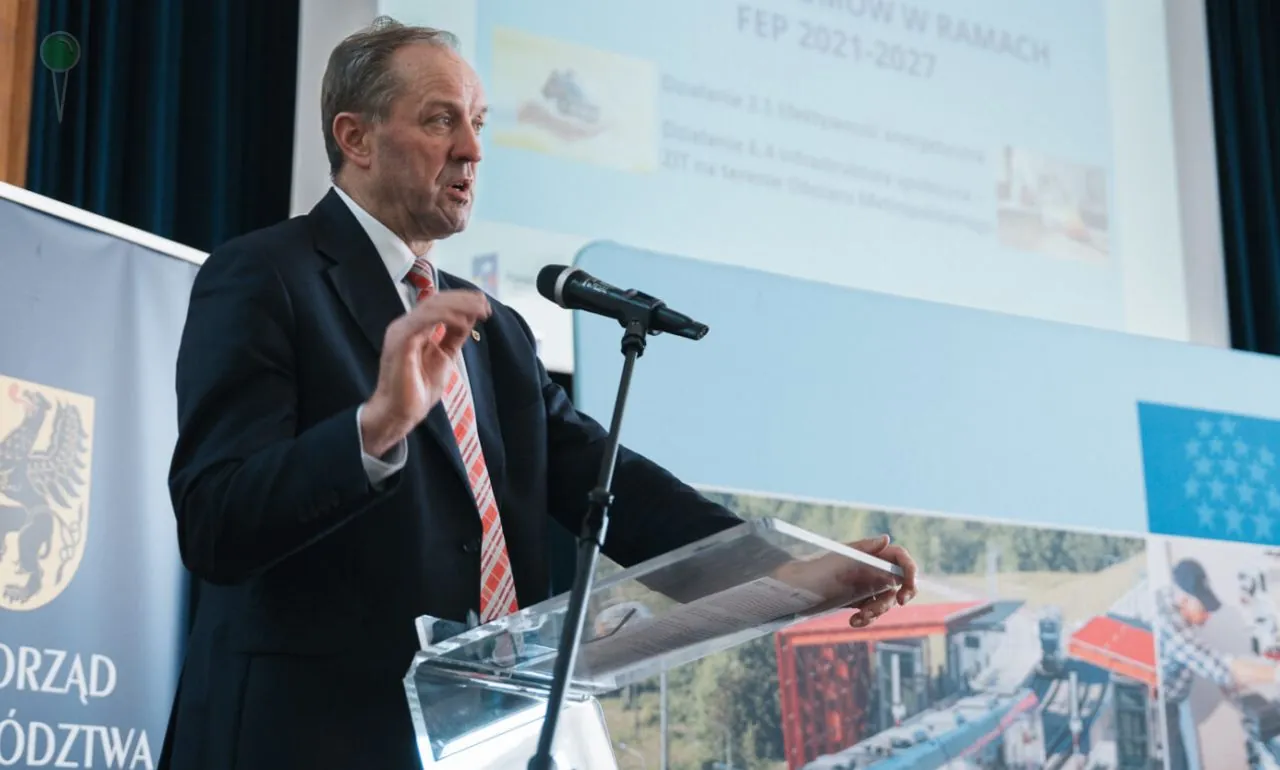 Pomorze kąpie się w miliardach, ale mieszkańcy zostają na suchym (FOTO: Łukasz Tokarczyk/UMWP)