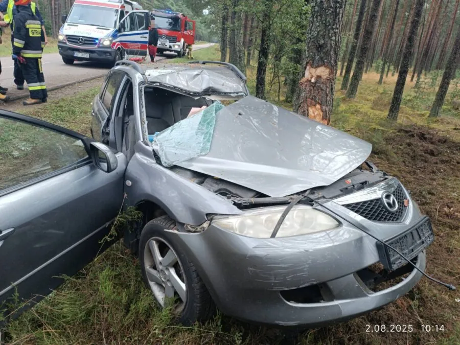 Podlesie. Tragiczny wypadek, dziecko walczy o życie (FOTO: KMPSP Człuchów)