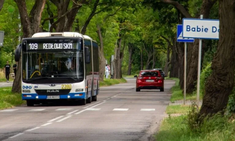 Nożownik w gdyńskim autobusie. Kierująca zapobiegła tragedii (FOTO: Michał Gieranowski/gdynia.pl)