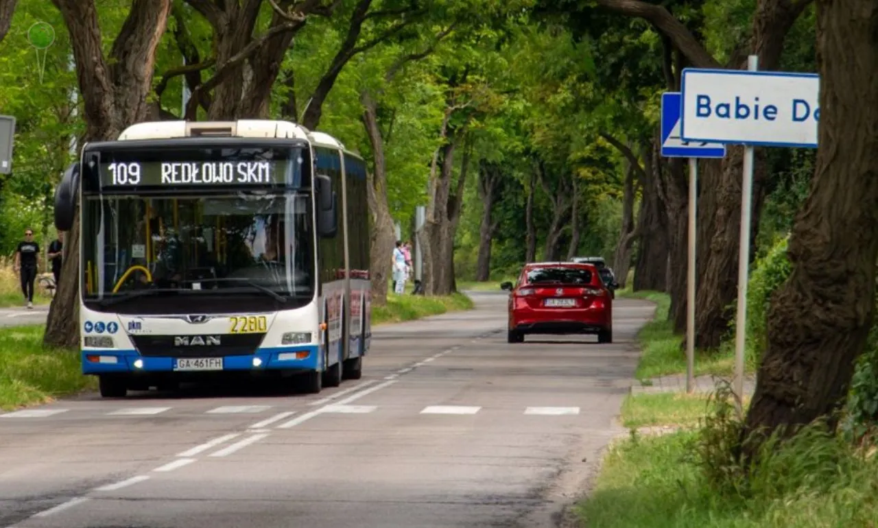 Nożownik w gdyńskim autobusie. Kierująca zapobiegła tragedii (FOTO: Michał Gieranowski/gdynia.pl)