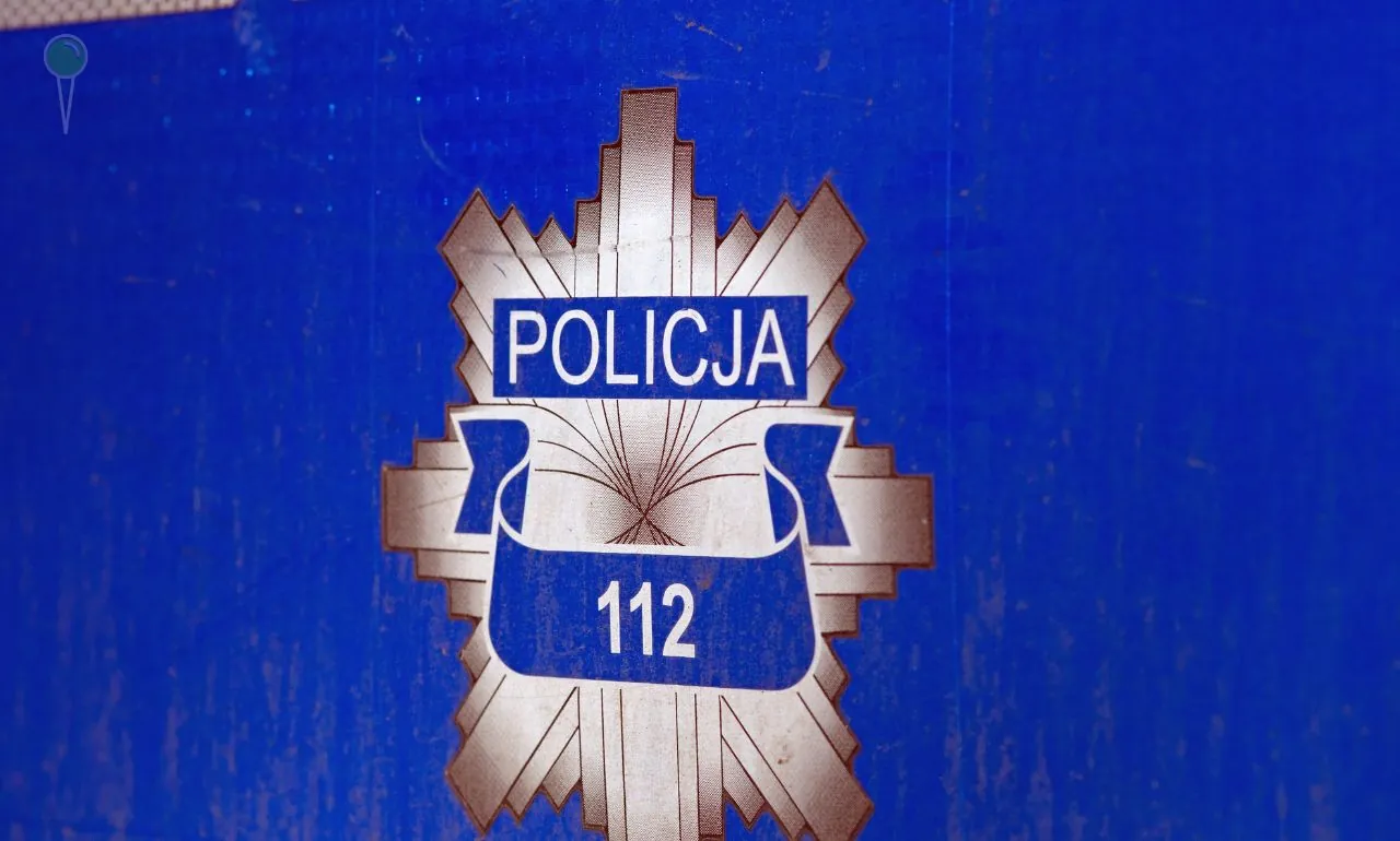 61-latek w Lęborku udawał postać z „X-Men” i kopnął policjanta (FOTO: canva)