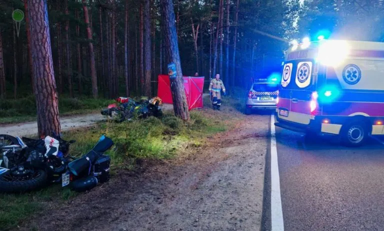Dwa groźnie wypadki motocyklistów na Pomorzu - zdarzenie w Helu (FOTO: PSP Puck)