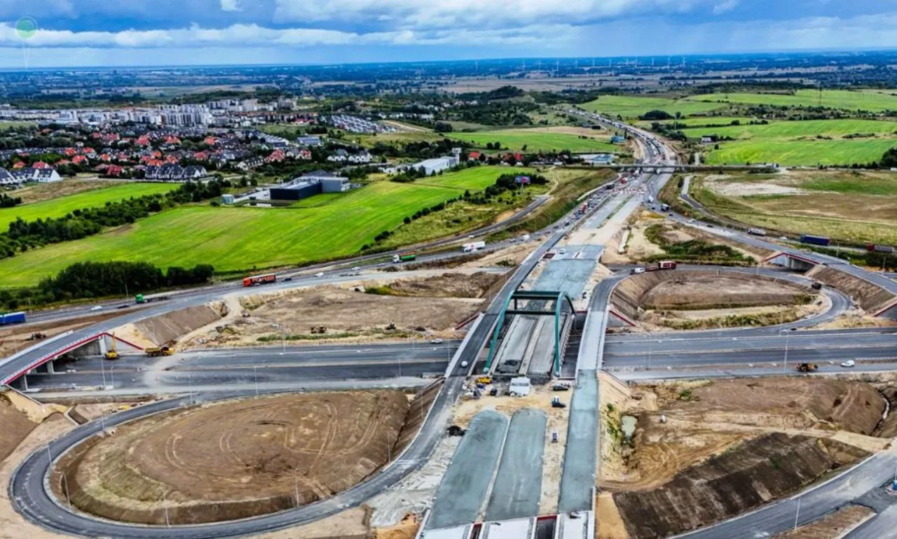 Znika gigantyczne rondo. Węzeł Gdańsk Południe już w nowym układzie (FOTO: GDDKiA o. Gdańsk)