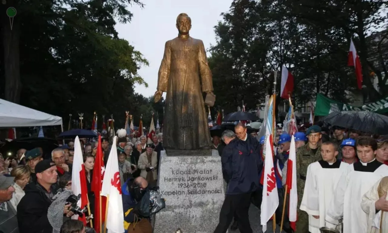Powrót pomnika ks. Jankowskiego? Są plany dawnych fundatorów (FOTO: Jerzy Pinkas/gdansk.pl)