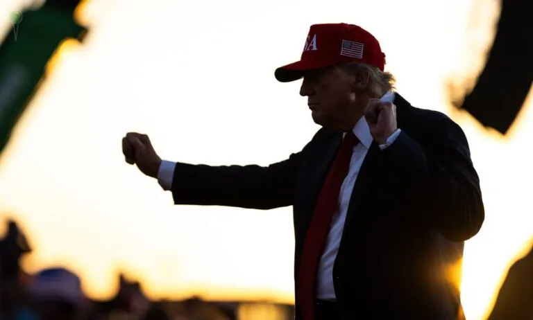 Trump domaga się rekordowego odszkodowania – 15 mld dolarów (FOTO: White House)