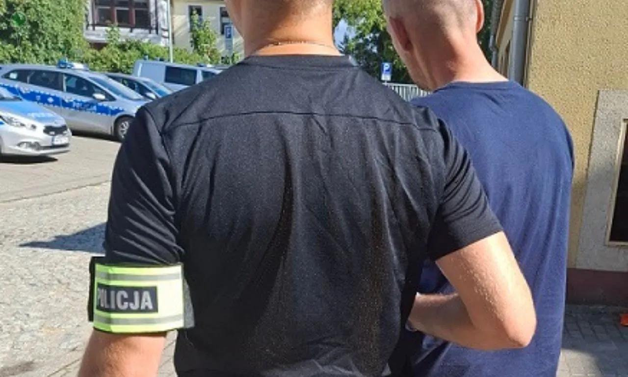 42-latek włamywał się do gabinetu weterynaryjnego (FOTO: KPP Pruszcz Gdański)