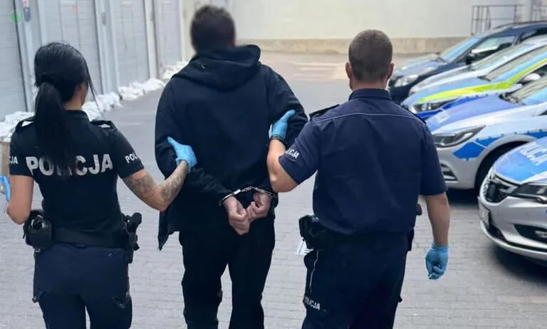 40-latek z Mołdawii ukradł whisky i biżuterię (FOTO: canva)