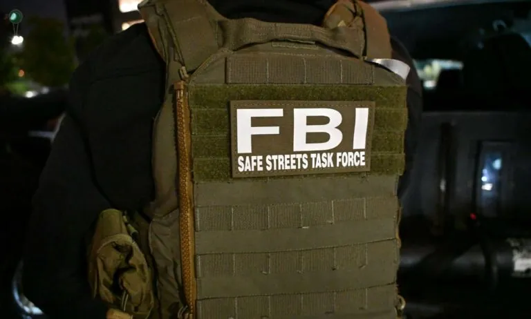 Tajemnicze zniknięcie samolotu po zamachu na Charliego Kirka (FOTO: FBI/X)