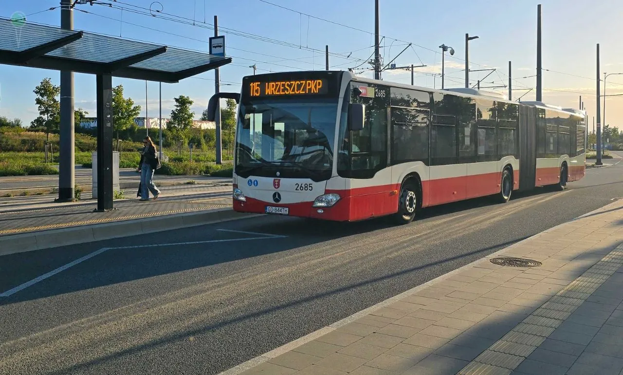 1 listopada w korkach. Czy nie czas na darmową komunikację? (FOTO: ZTM Gdańsk)