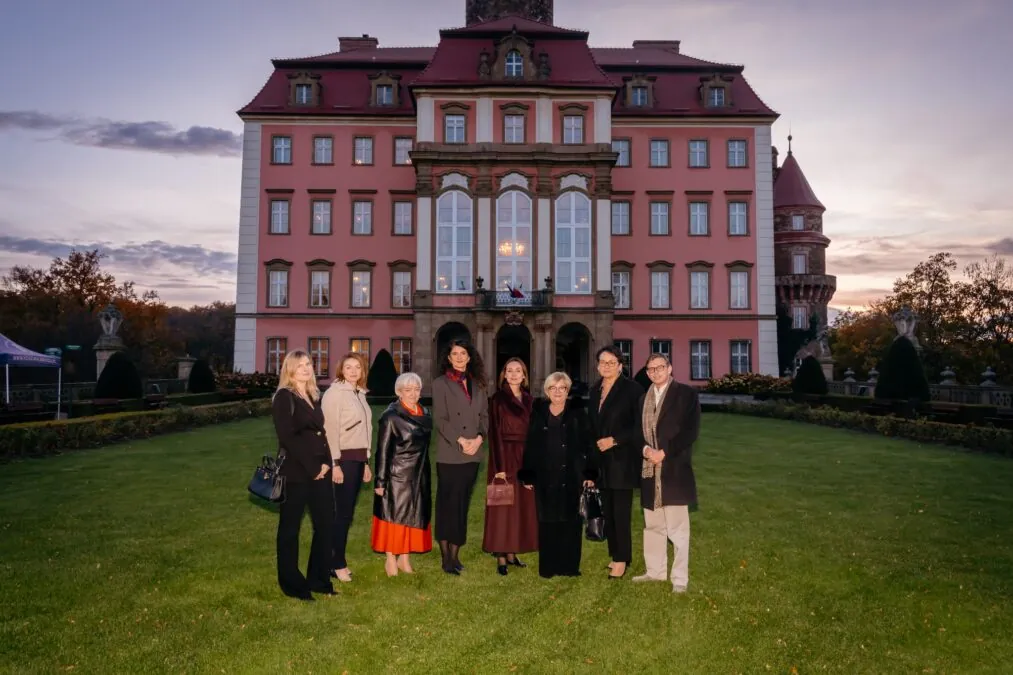 Wojewódki jak księżniczki. Nocowały w Zamku Książ w Wałbrzychu (FOTO: Beata Rutkiewicza/FB)