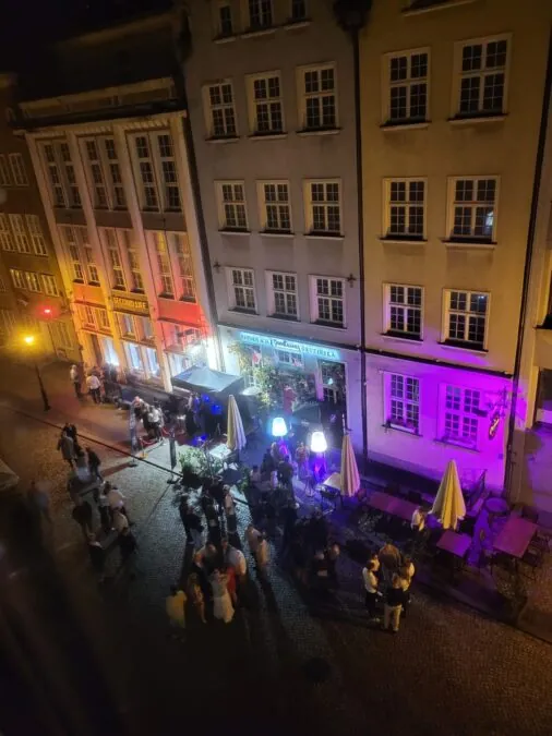 Hałas, protest i chaos. Gdańsk nie radzi sobie z ciszą nocną (FOTO: czytelnik wbijamszpile.pl)