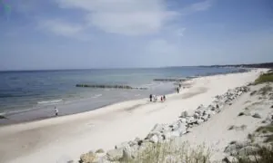 Dron wojskowy na plaży w Ustce – co znalazł spacerowicz? (FOTO: canva)