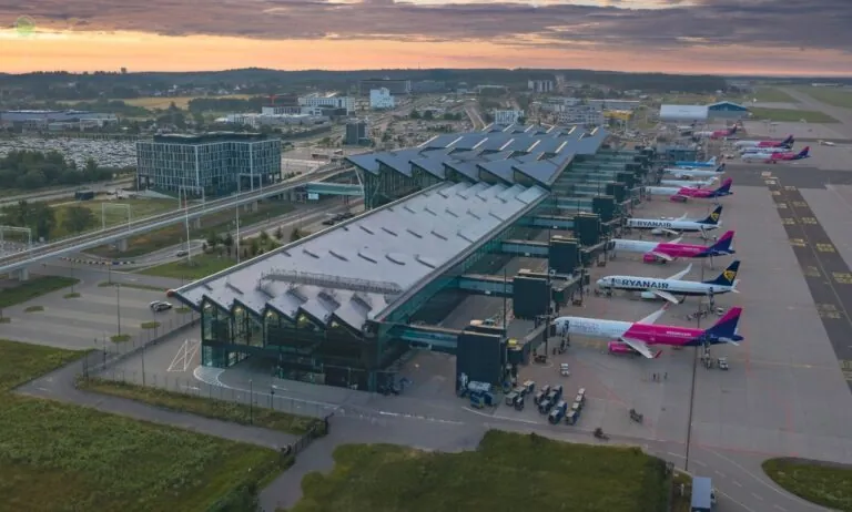 Propaganda sukcesu w Gdańsku. Jak naprawdę wygląda rozwój lotniska (FOTO: Port Lotniczy w Gdańsku/FB)