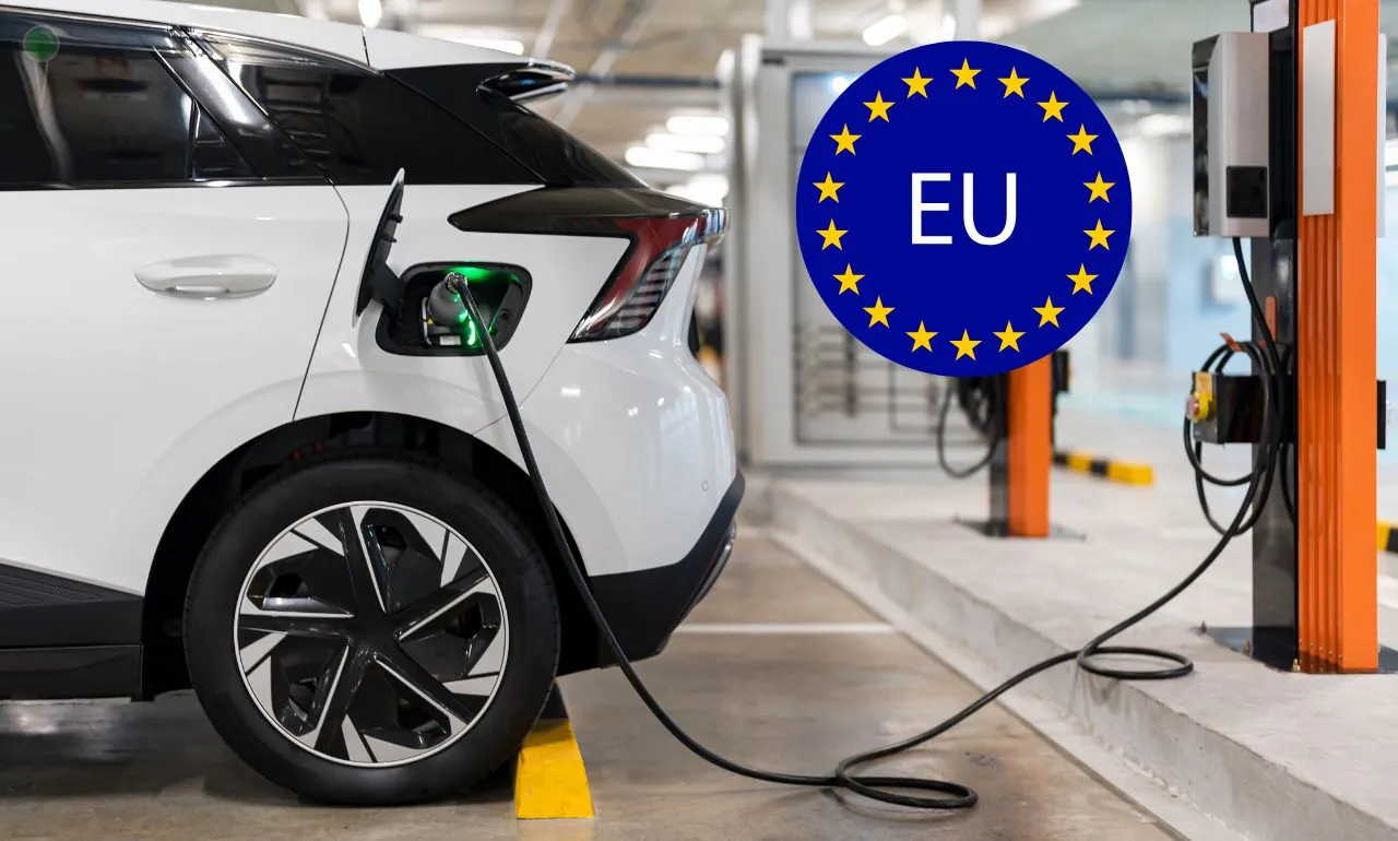 Komisja Europejska wycofuje się z zakazu aut spalinowych (FOTO: canva)