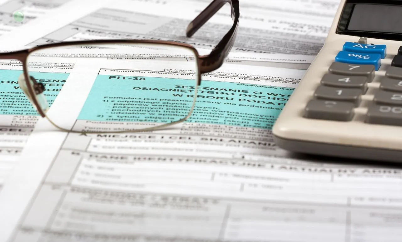 Podatki i opłaty 2026 – pełna lista podwyżek (FOTO: canva)
