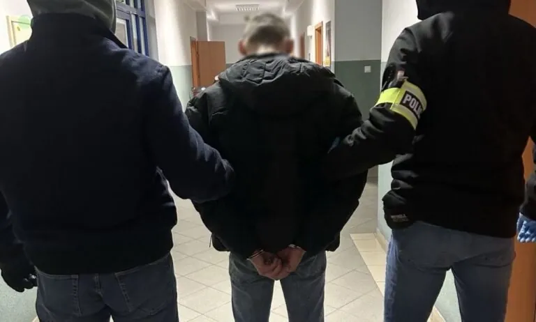 Rozbój w drogerii na Ujeścisku w Gdańsku (FOTO: KMP Gdańsk)