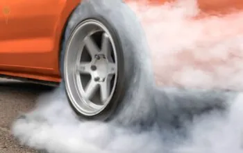 Nowe kary za spotkania motoryzacyjne. Policjanci ostrzegają (FOTO: canva)