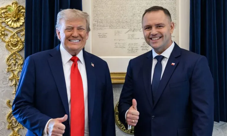 Trump chce Nawrockiego w Radzie Pokoju. W tle nazwisko Putina (FOTO: White House/Joyce N. Boghosian)