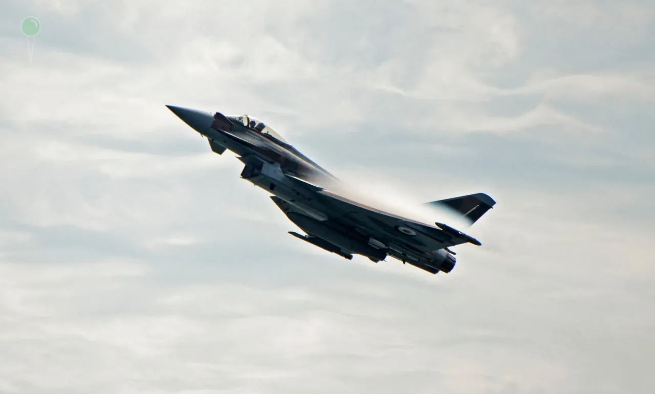 Głośny huk nad Trójmiastem. To samoloty bojowe (FOTO: canva)